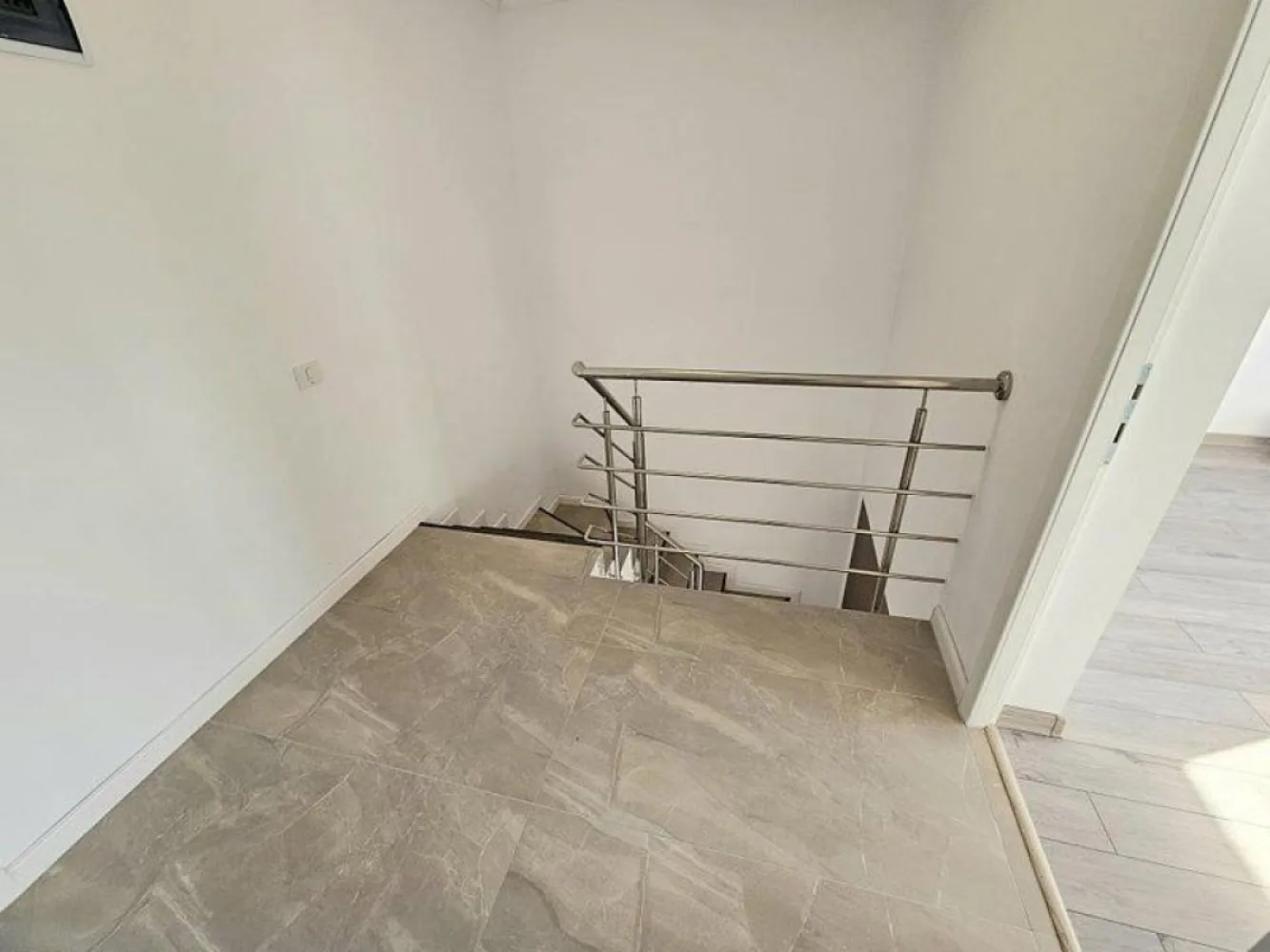Vila tip duplex de vânzare – Glina, Ilfov 4 camere particular