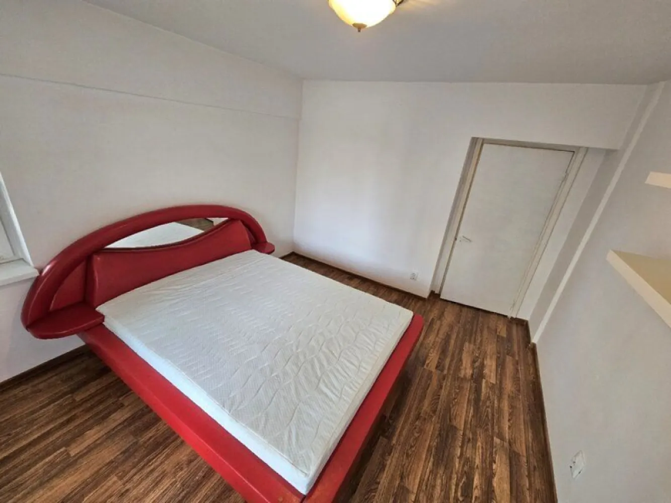 Unirii Alba Iulia de inchiriat apartament 2 camere mobilat - K Imobiliare propune in zona Unirii Alba Iulia magazin Naturalia, ap. 2 camere, etaj 1, suprafata 72 mp, mobilat, utilat, ideal locuit .
