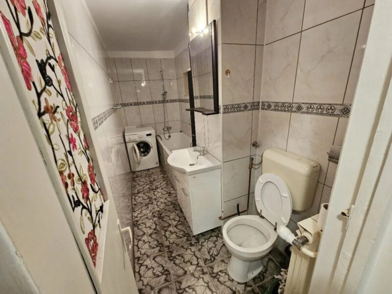 Unirii Alba Iulia de inchiriat apartament 2 camere mobilat