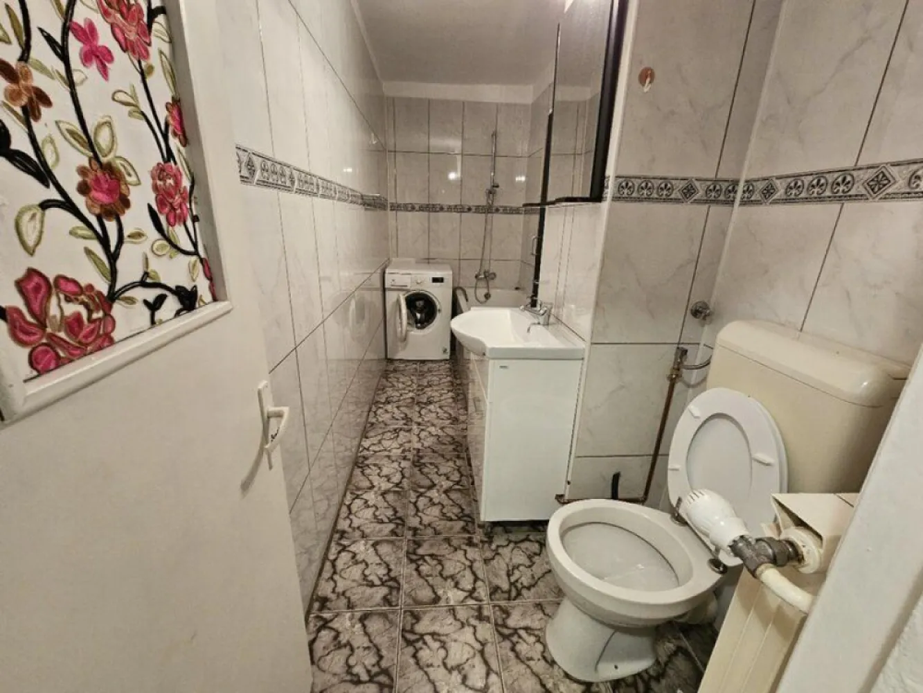Unirii Alba Iulia de inchiriat apartament 2 camere mobilat