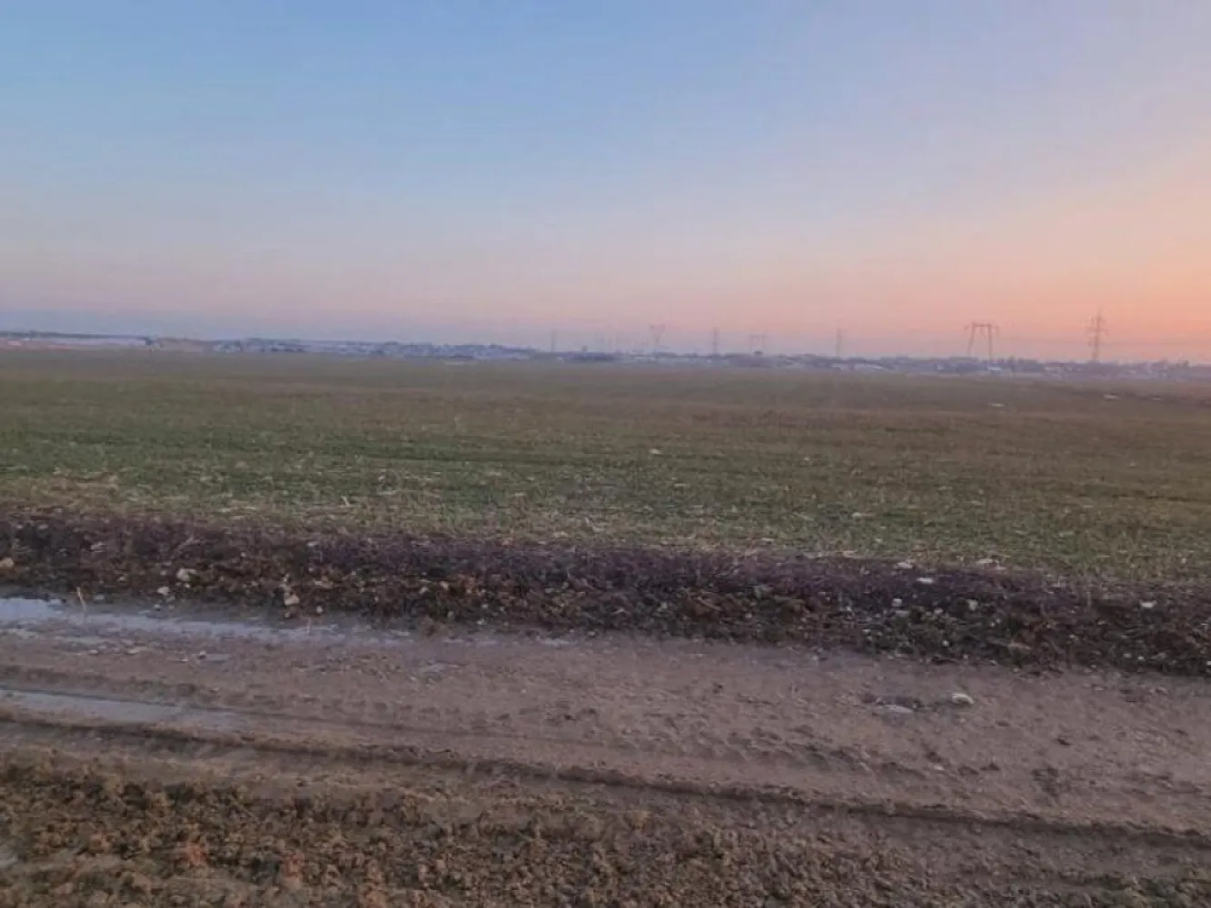 Teren intravilan 5000 mp de vânzare Cheiul Dâmboviței apropiere A2