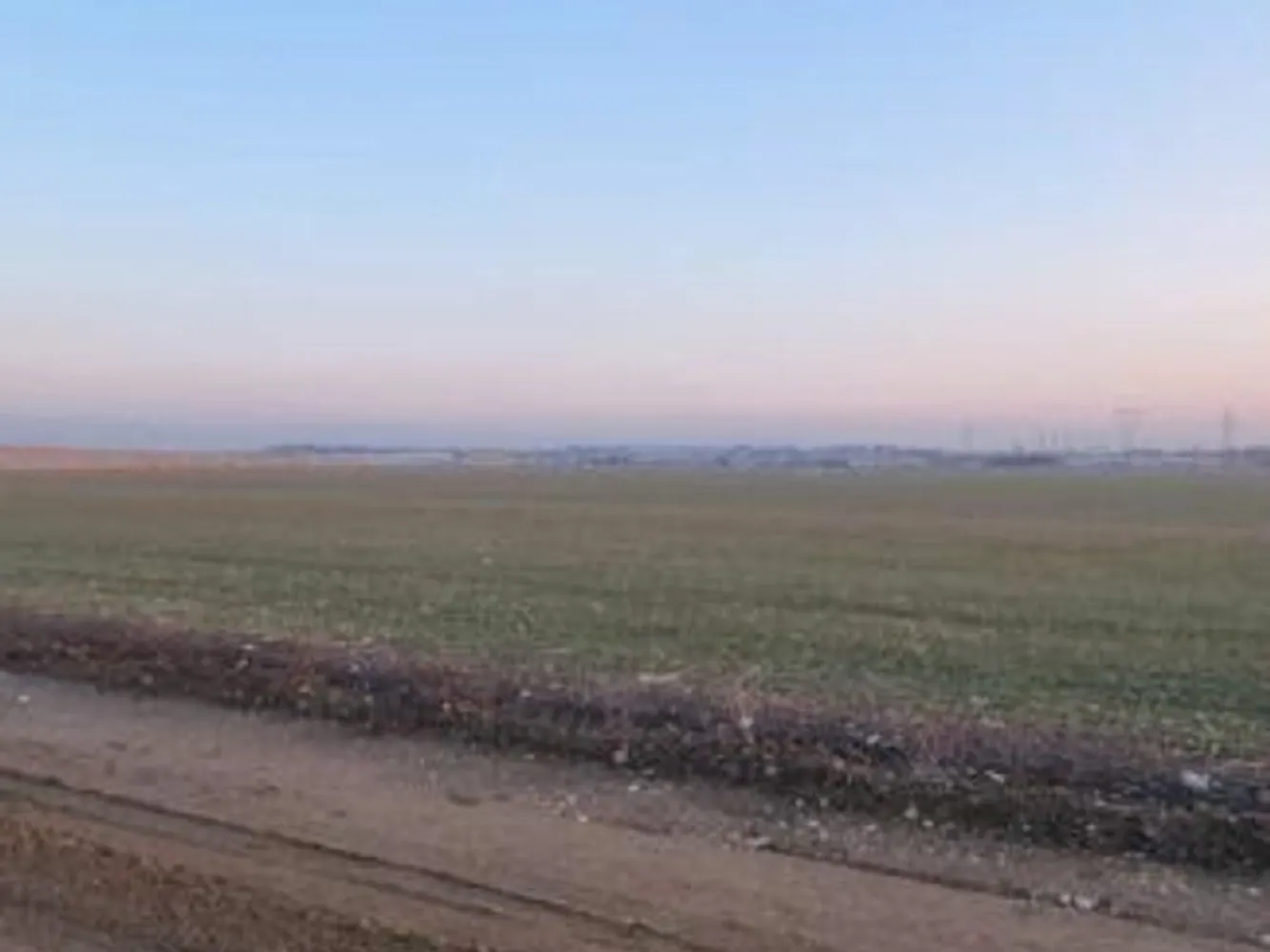Teren intravilan 5000 mp de vânzare Cheiul Dâmboviței apropiere A2