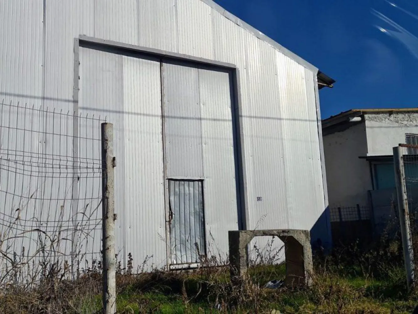 Sinesti -hala productie depozitare suprafata 1350 mp