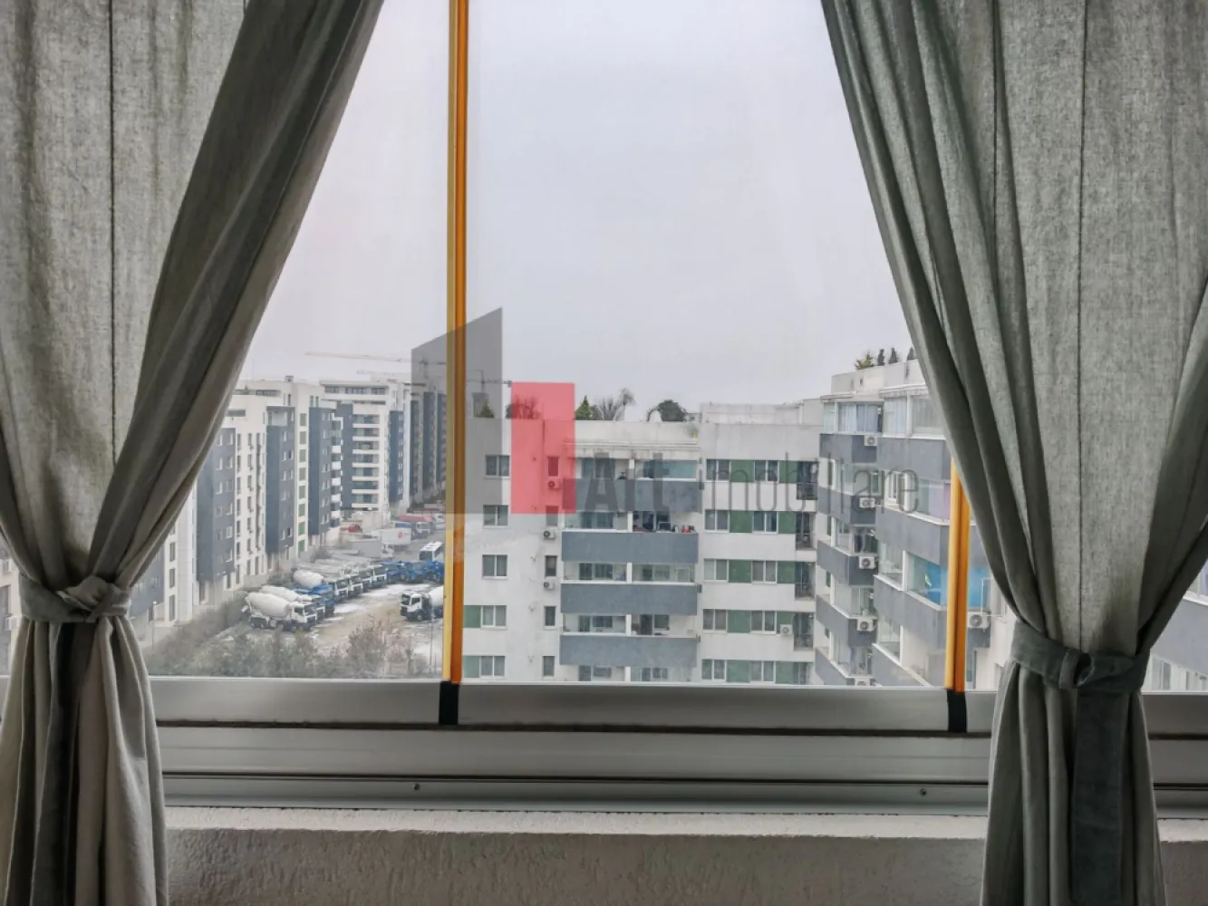 Apartament cu 2 camere de vanzare -Pacii-cu centrala-mobilat si utilat