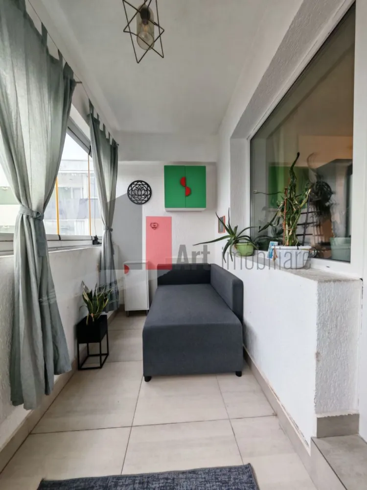 Apartament cu 2 camere de vanzare -Pacii-cu centrala-mobilat si utilat