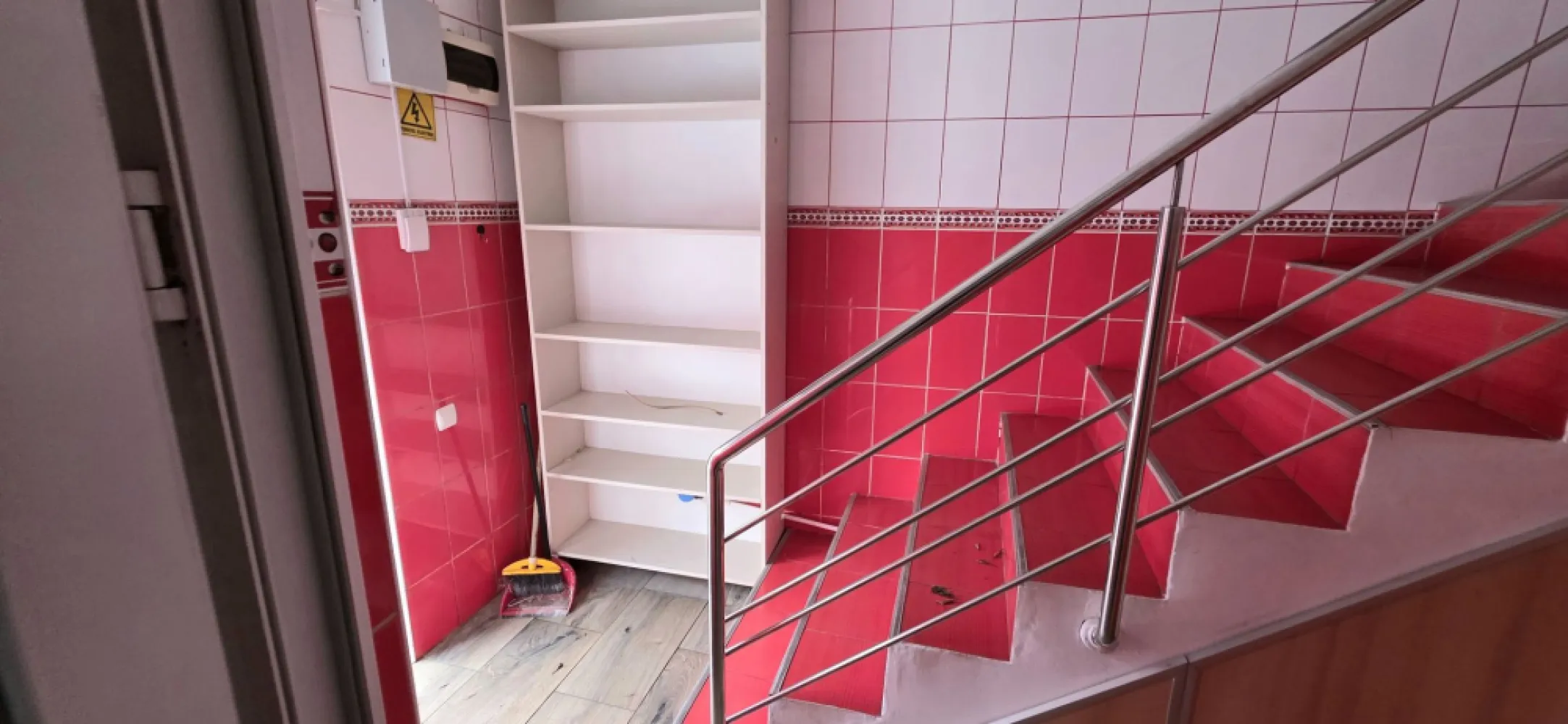 Spațiu Comercial Premium Drumul Sării – Răzoare Vizibilitate Mare