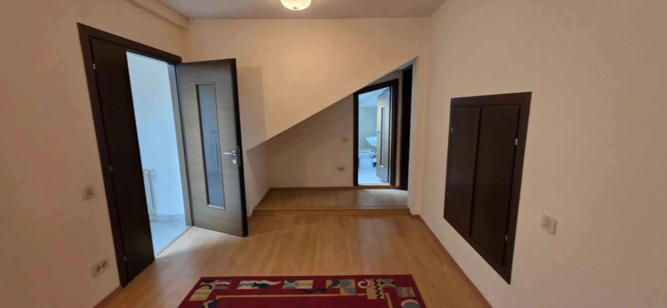 Baneasa Teisani vila 7 camere teren 1000 mp