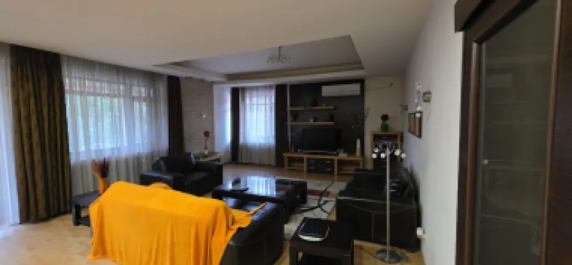 Baneasa Teisani vila 7 camere teren 1000 mp