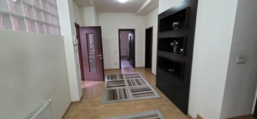 Baneasa Teisani vila 7 camere teren 1000 mp