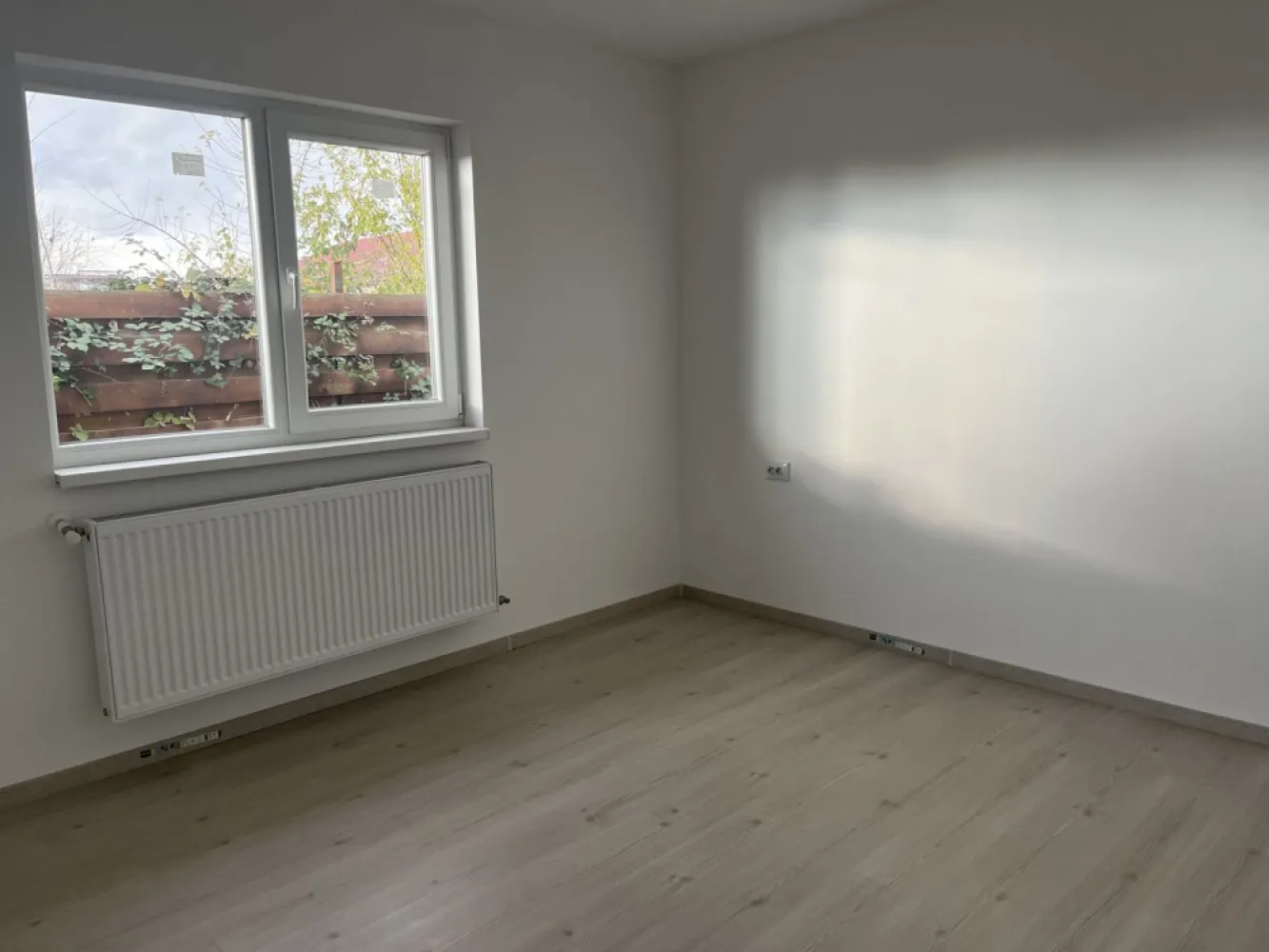 Casă de vânzare 4 camere– Glina, zonă nouă, construcție 2023