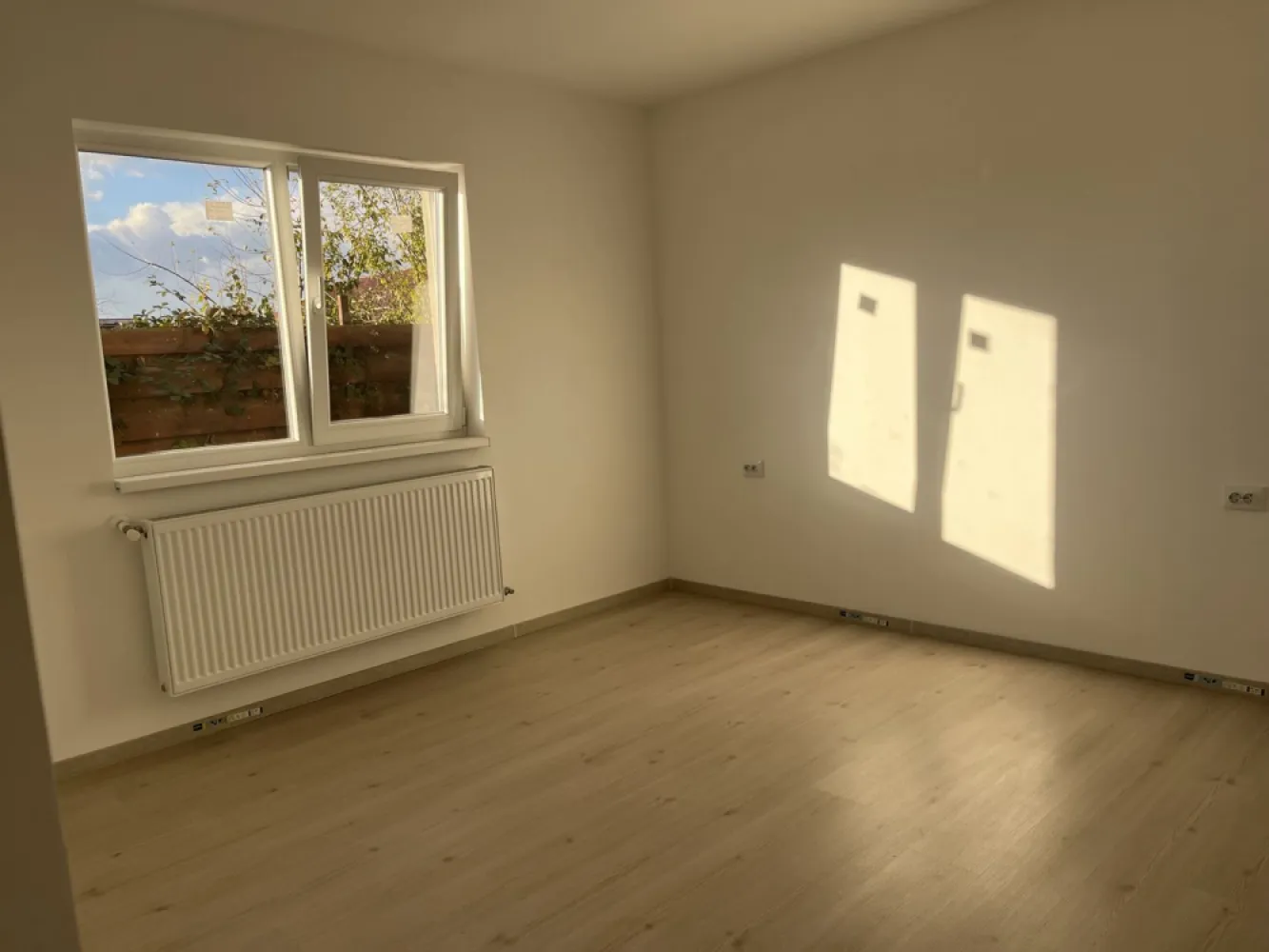 Casă de vânzare 4 camere– Glina, zonă nouă, construcție 2023