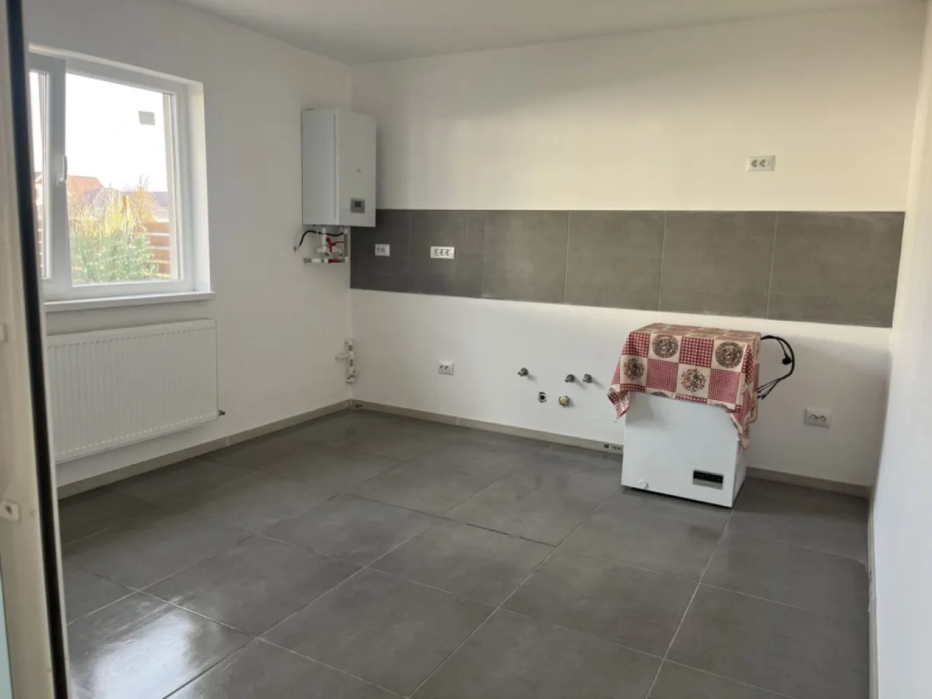 Casă de vânzare 4 camere– Glina, zonă nouă, construcție 2023