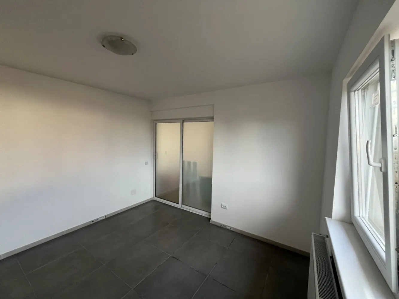 Casă de vânzare 4 camere– Glina, zonă nouă, construcție 2023