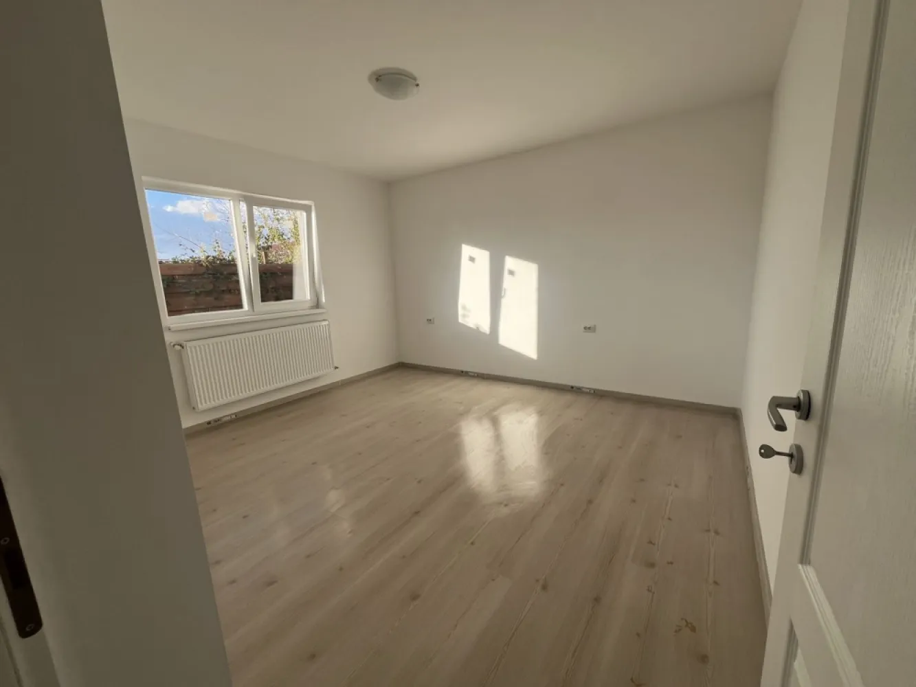 Casă de vânzare 4 camere– Glina, zonă nouă, construcție 2023