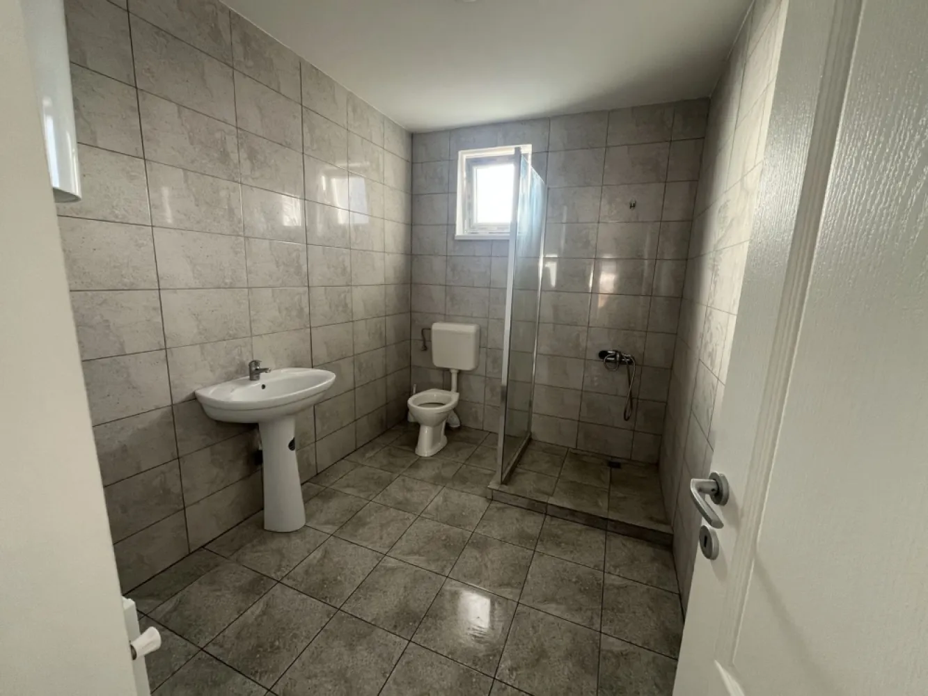Casă de vânzare 4 camere– Glina, zonă nouă, construcție 2023