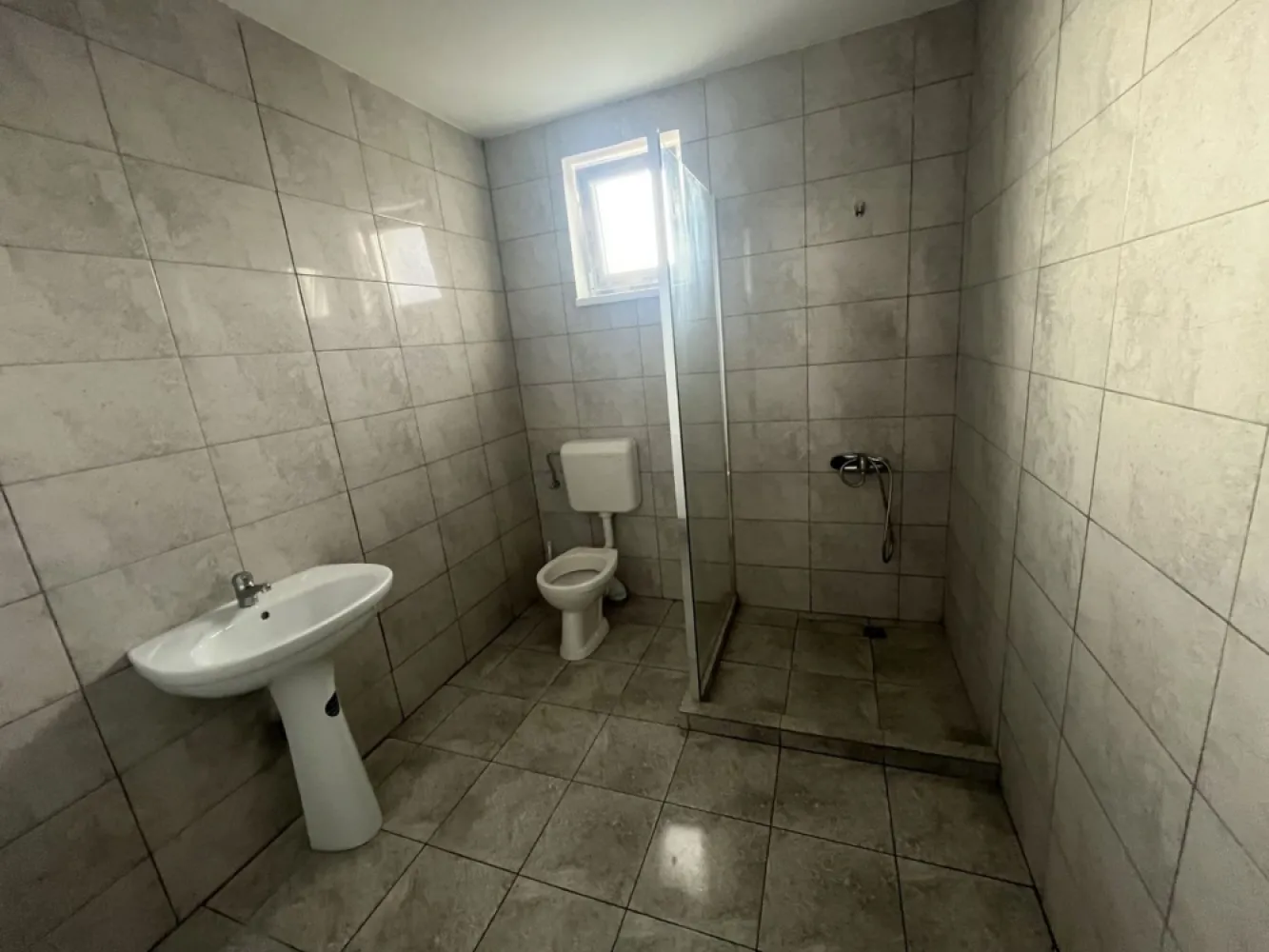 Casă de vânzare 4 camere– Glina, zonă nouă, construcție 2023