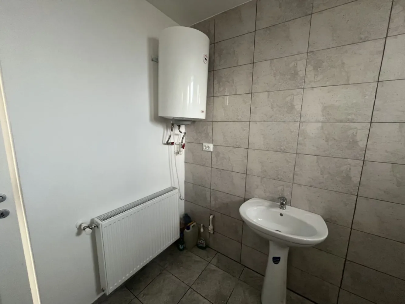 Casă de vânzare 4 camere– Glina, zonă nouă, construcție 2023