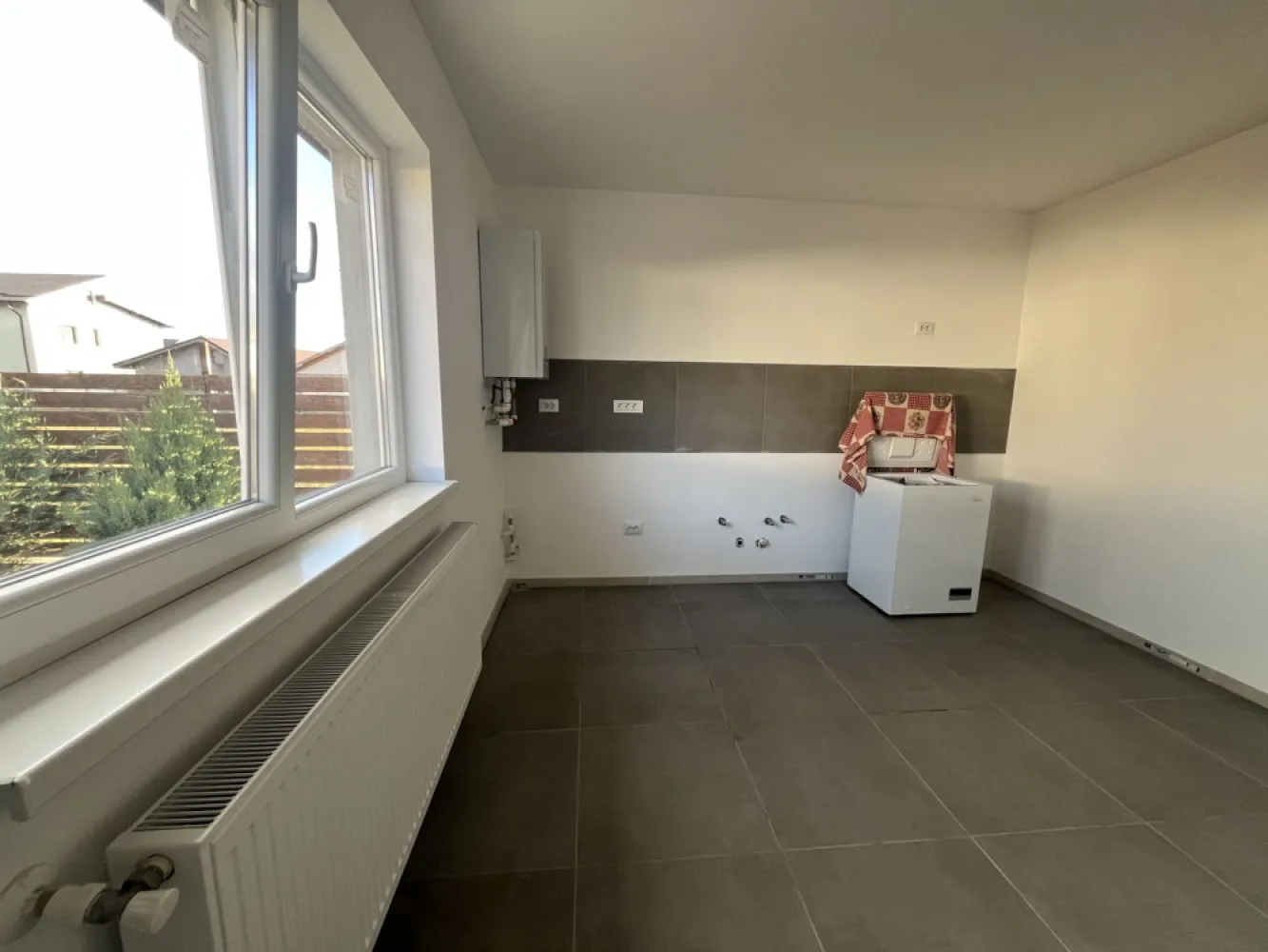 Casă de vânzare 4 camere– Glina, zonă nouă, construcție 2023