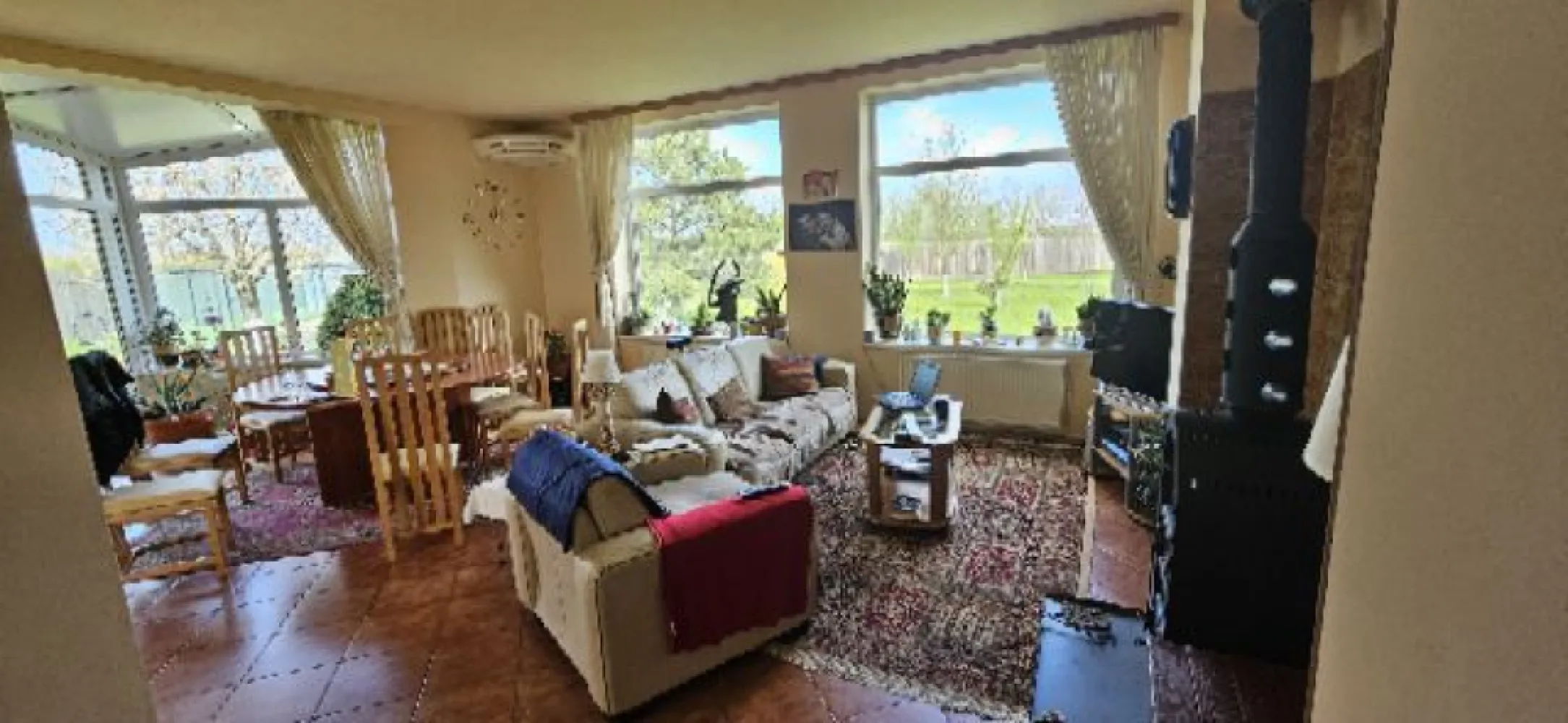 Ciopani vila 5 camere teren 4000 mp