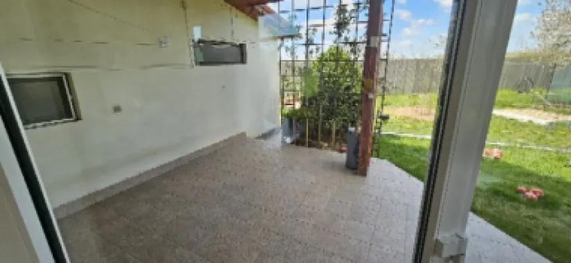 Ciopani vila 5 camere teren 4000 mp