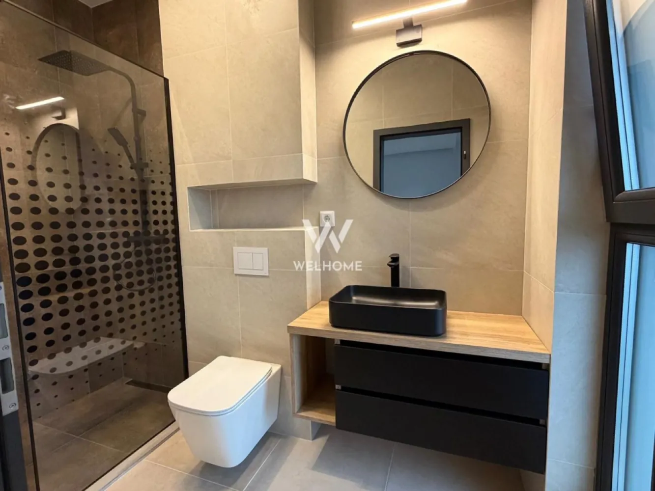 Apartament la Vila, 4 camere si gradina privata