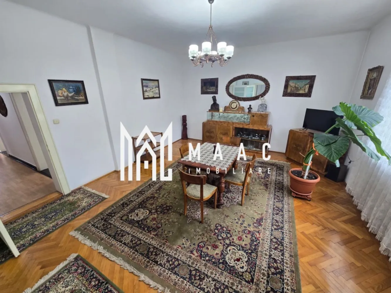 Apartament 4 camere 156 mpu zona Centrala Garaj Pivnita