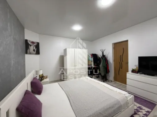 Apartament cu 2 camere si curte de vanzare in Complexul Studentesc