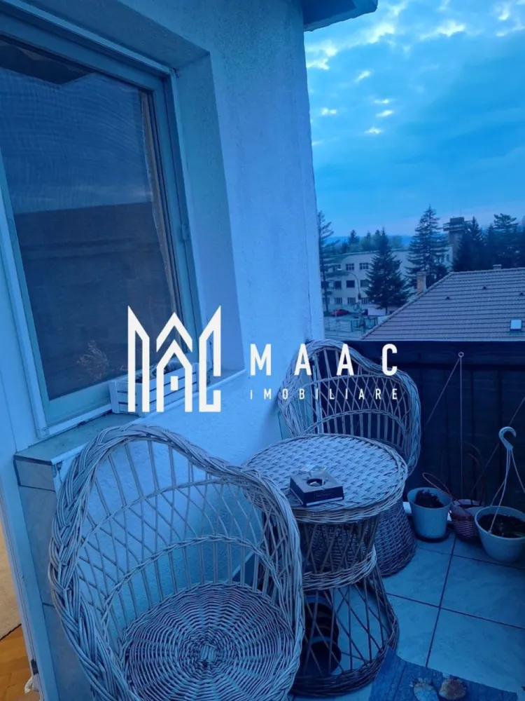 Apartament modern cu 3 camere decomandate | 75 mp | 2 balcoane - MAAC Imobiliare vă propune spre vânzare un apartament decomandat cu 3 camere, spațios și luminos, ideal pentru o familie sau pentru investiție, situat la etajul 4 al unui imobil bine poziționat.

Cu o suprafață de 75 mp, locuința impresionează prin compartimentarea practică, finisajele moderne și atmosfera primitoare oferită de lumina naturală din fiecare încăpere. Apartamentul dispune de 2 balcoane, perfecte pentru relaxare și pentru un plus de confort.

Compartimentare și avantaje:
3 camere decomandate
Suprafață utilă: 75 mp
Etaj 4
2 balcoane
Finisaje moderne
Camere luminoase și bine compartimentate

Localizare excelentă:
Apartamentul este amplasat într-o zonă foarte bine conectată, cu acces rapid către:
parcuri și zone verzi
centre comerciale și supermarketuri
cafenele și restaurante
Grădina Zoologică
stații de transport public aflate la doar câțiva pași

O proprietate ideală pentru cei care își doresc confort, accesibilitate și un stil de viață urban echilibrat.

Pentru detalii suplimentare, consultanță sau programarea unei vizionări, va rugăm să ne contactati specificand ID: CP3075801