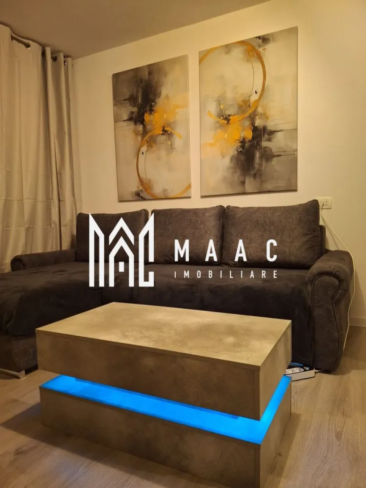 Apartament 4 camere | Etaj 3 | 60 MP | Balcon | Ostroveni - MAAC Imobiliare vă propune spre vânzare un apartament decomandat cu 4 camere, situat în cartierul Ostroveni, la etajul 3 din 10 al unui bloc prevăzut cu lift. Proprietatea a fost complet renovată în anul 2025.

Apartamentul se vinde exact ca în fotografii, cu excepția televizoarelor, iar toate electrocasnicele sunt noi.

Caracteristici:
Apartament cu 4 camere decomandat
Suprafață utilă: 57 mp + Balcon de 3 mp
Etaj 3 din 10
Bloc cu lift
Complet renovat în anul 2025
Balcon închis
Se vinde mobilat și utilat, conform fotografiilor
Ideal pentru locuire imediată.

Compartimentare:
Living luminos
3 dormitoare 
Bucătărie separată și complet echipată
Baie 
Hol spațios
Balcon închis.

Dotări:
Instalație electrică complet schimbată
Instalație sanitară nouă
Centrală termică pe cupru
Mobilier realizat pe comandă în întreg apartamentul
Mașină de spălat rufe
Uscător de rufe
Mașină de spălat vase
Frigider
Cuptor electric
Plită pe gaz din ceramică
Hotă.

Avantaje:
Acces rapid către magazine, școli, parc și mijloace de transport
Bloc dotat cu lift
Locuință complet renovată, fără necesitatea unor investiții suplimentare
Ideal pentru familie sau pentru investiție.

Pentru mai multe detalii și programarea unei vizionări, vă rugăm să ne contactați telefonic și să menționați ID: CP3075734