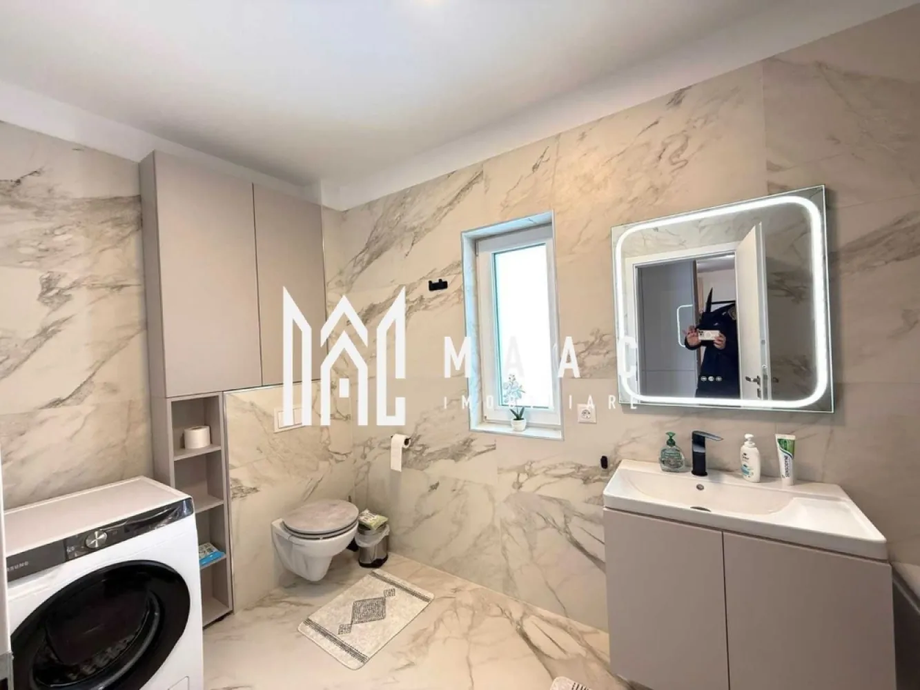 Apartament 3 camere | Etaj 1 | Balcon | Parcare | Doamna Stanca