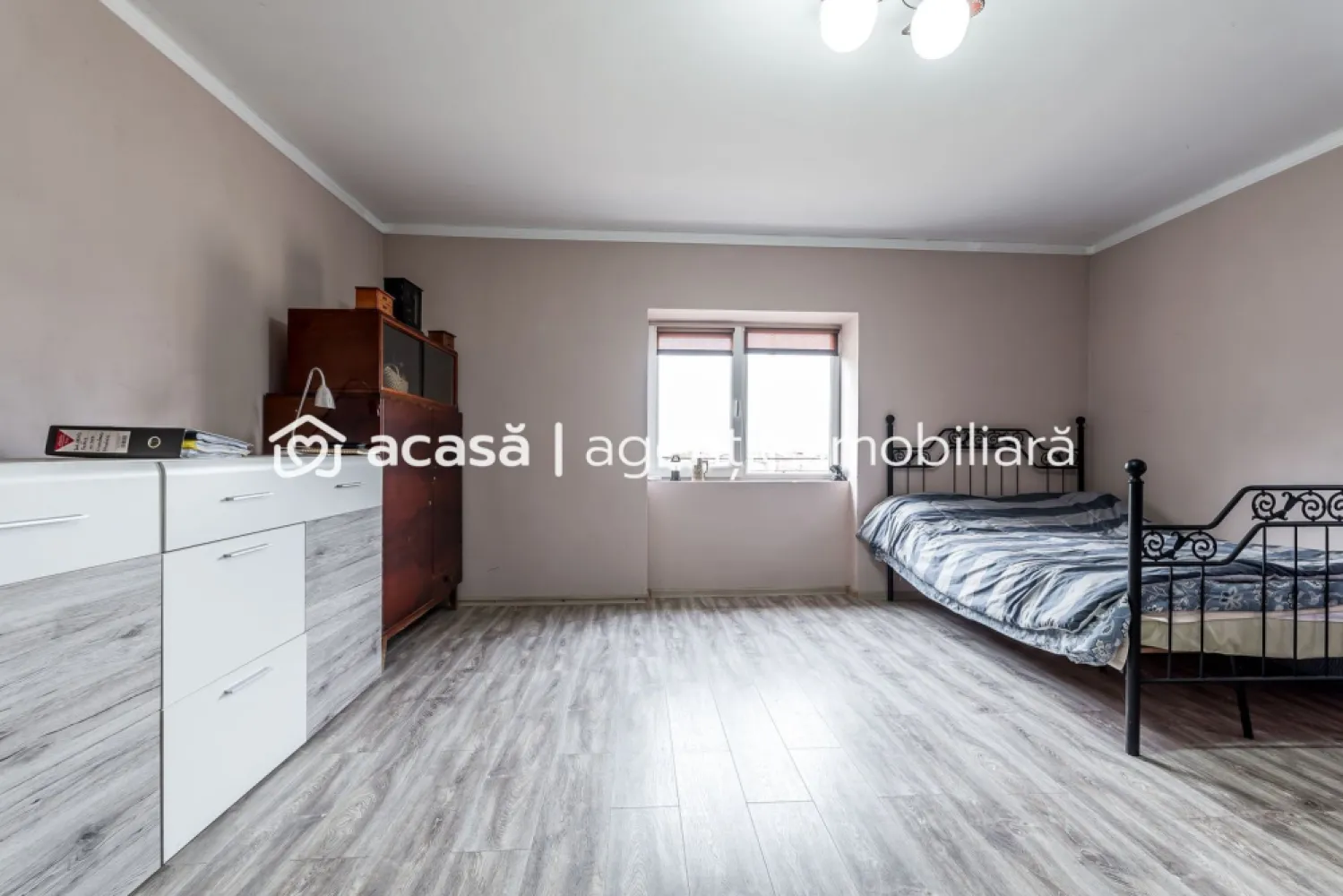 Casă finisată + casă în construcție, la același preț!