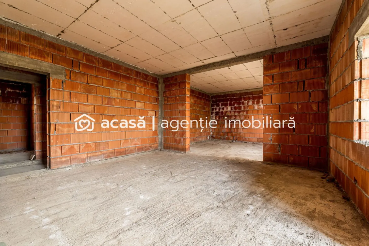 Casă finisată + casă în construcție, la același preț!