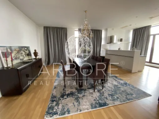Penthouse 5 camere 250 mp lângă Ambasada SUA , zona Băneasa București