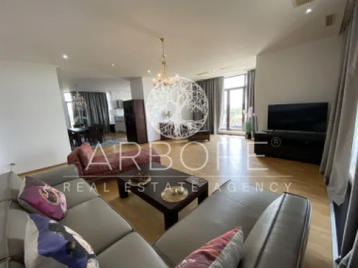 Penthouse 5 camere 250 mp lângă Ambasada SUA , zona Băneasa București