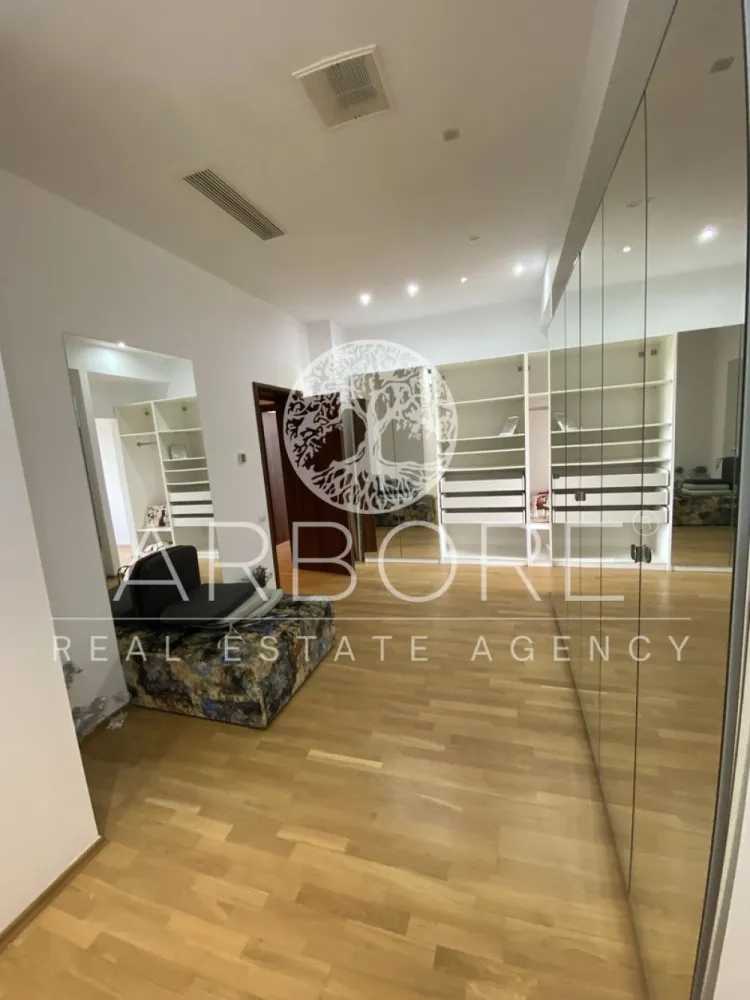 Penthouse 5 camere 250 mp lângă Ambasada SUA , zona Băneasa București