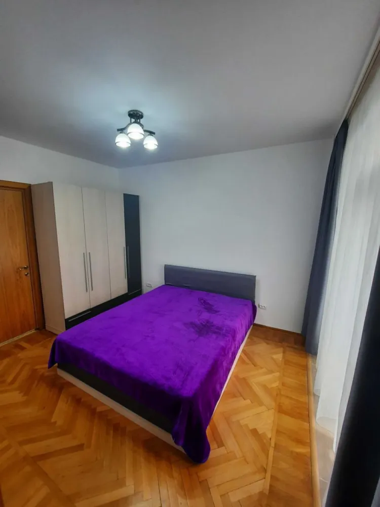 Ag BRASADAS închiriază ap 2 cam Et 3/9 50mp MAGHERU. - Agenția BRASADAS închiriază apartament 2 camere , B-dul Magheru - Et. 3 , suprafata 50 mp , complet utilat .
www.brasadas.com.