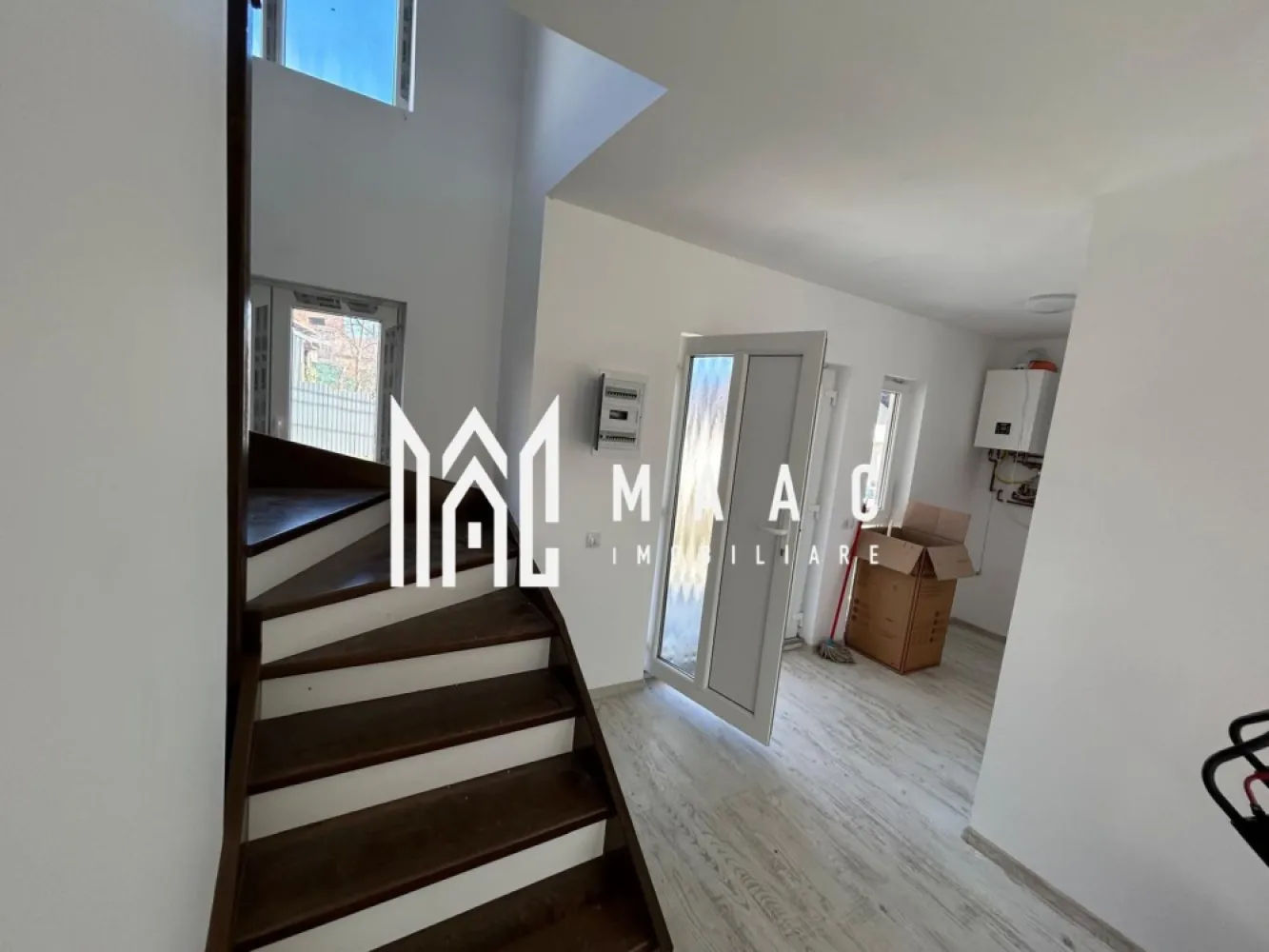 Duplex 4 camere I Acces auto - Curte 370 mp I Cisnădie