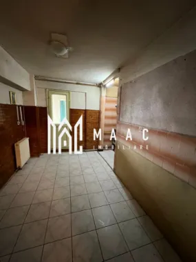 Apartament 4 camere I Central- Spitalul Județean I Etaj 1 I Decomandat