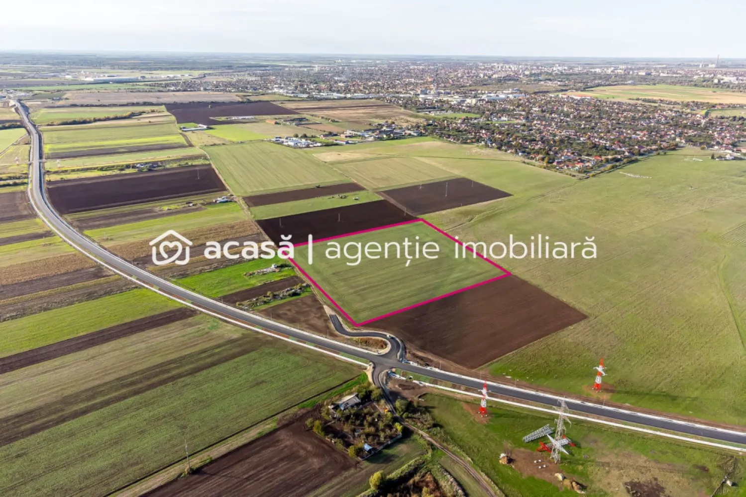Teren industrial poziționat strategic 17 eur/mp - Vă oferim spre achiziție un teren ideal pentru construcții de hale industriale, platforme de depozitare, stație carburanți, parcări TIR-uri.

Terenul se află în Arad (în dreptul cartierului Sânicolu Mic) cu acces direct la centura Arad - Fântanele - Vladimirescu.

Caracteristici teren:
Teren arabil extravilan Arad
Suprafață: 45.080 mp
Front stradal: 197 m
Utilități: în zonă (nu sunt pe teren)

Preț: 17 eur/mp (așa cum este terenul acum)
+ 1 eur/mp dacă se dorește branșament de curent pe parcelă (avans minim 50%)
+ 3 eur/mp dacă se dorește PUZ (avans minim 50%)

Pentru ofice detalii sau vizionare apelați:
0721356746 Florin Moș