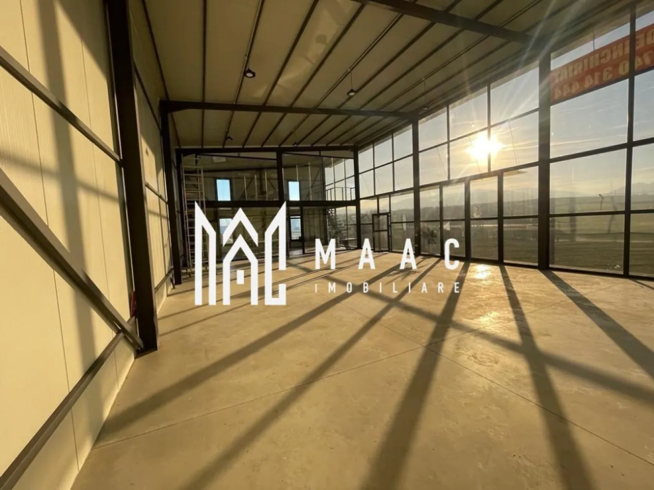 Hala | 250 MP | Teren 11.000 mp |