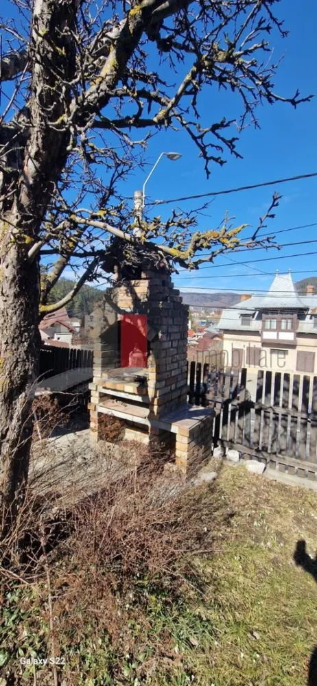 CASA DE VANZARE IN BUSTENI- POIANA TAPULUI