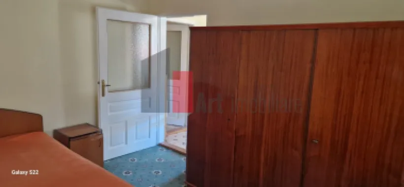 CASA DE VANZARE IN BUSTENI- POIANA TAPULUI