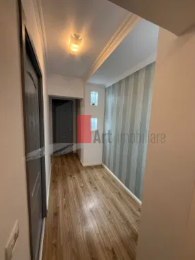 APARTAMENT 3 CAMERE LACUL TEI
