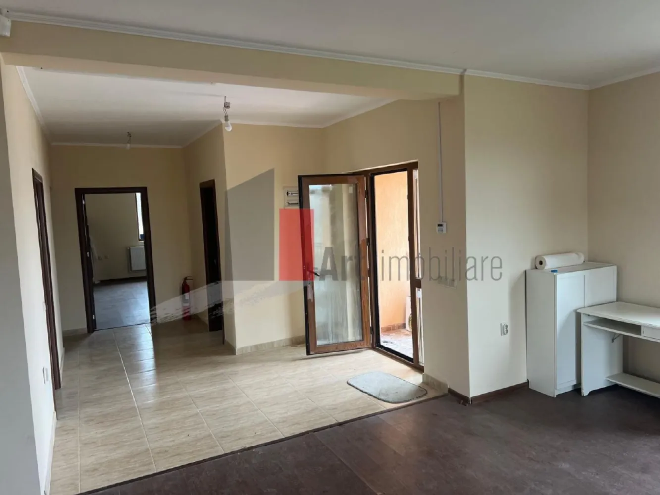 CASA CU TEREN DE 5000MP - JUDET GIURGIU 30KM DE BUCURESTI