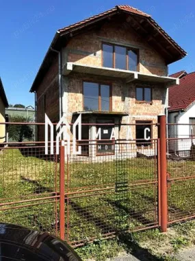 Casa Individuala de Vanzare I 5 Camere I Intabulata I Cisnadie
