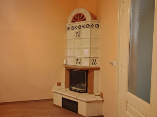 Apartament la casă cu front stradal, str. M. Eminescu. 119 900 E.