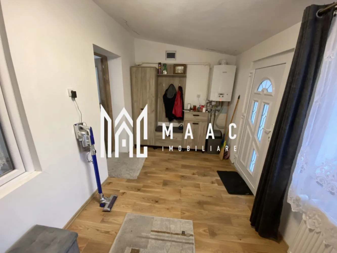 Apartament la casa | Renovat | Garaj | Curte | Lazaret