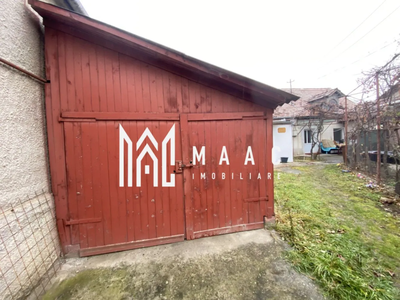 Apartament la casa | Renovat | Garaj | Curte | Lazaret