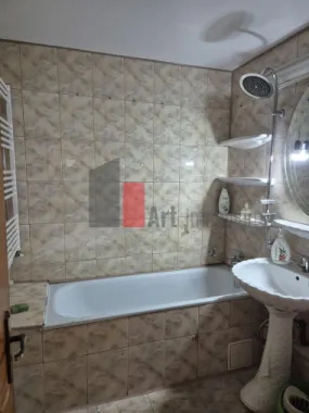 Vanzare apartament 4 camere Lujerului