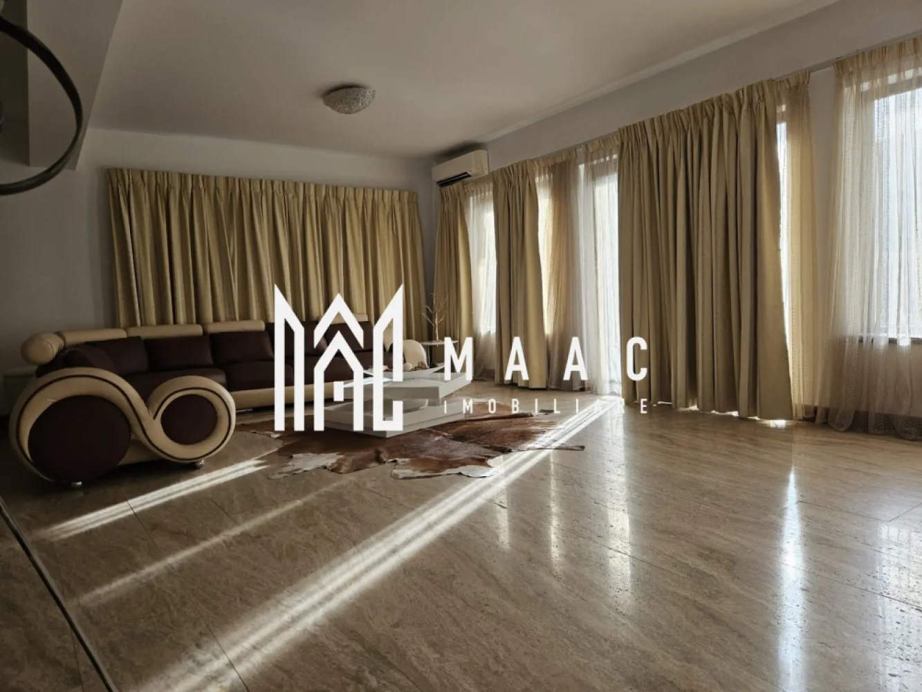 Casă Individuală | 236 mp utili | Garaj | Cartier Tilisca